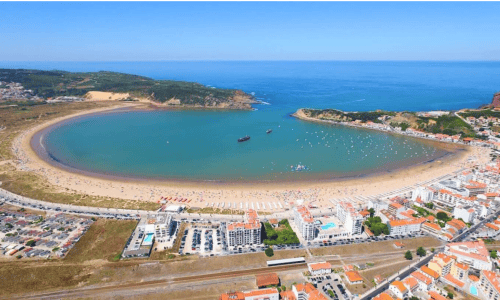 Het strand van São Martinho do Porto | Op 17 minuten rijden